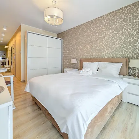 Kepa Mieszczanska By Bookinghost فروتسواف